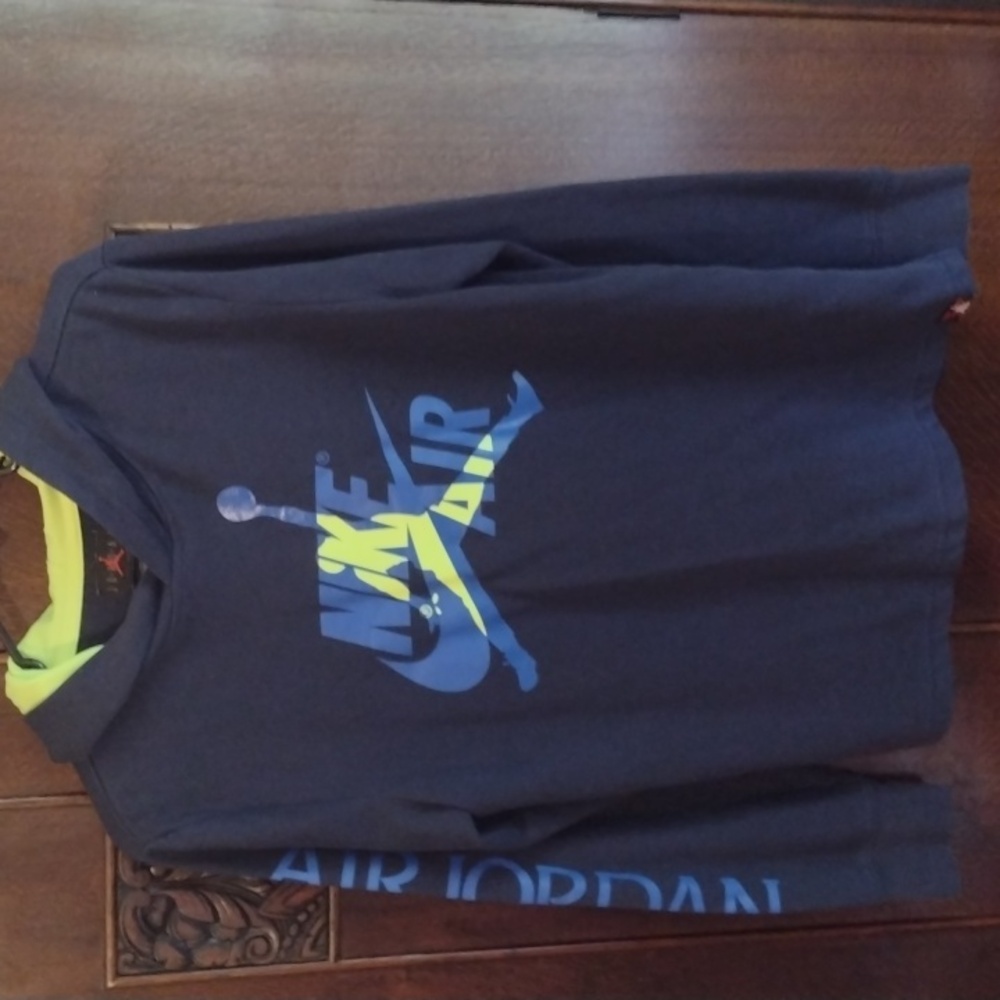 Boys Nike Hoodie Youth XL Air Jordan on Sleeve Black with Blue and Yellow
